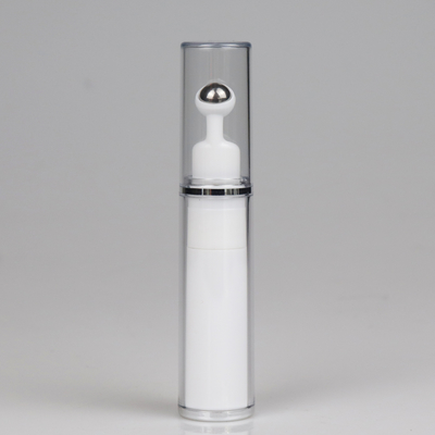 petit pain de 5ml 10ml 15ml sur la bouteille COMME privée d'air pour la crème d'oeil