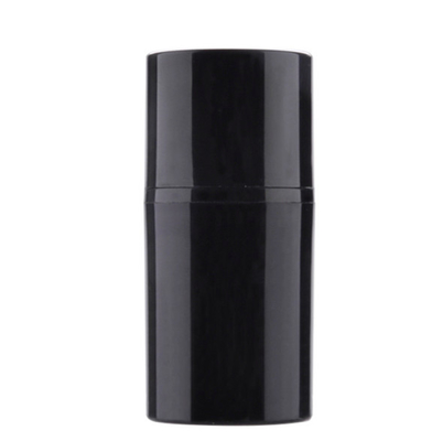 La pompe privée d'air noire vide de pp met 15ml en bouteille 30ml 50ml pour la lotion